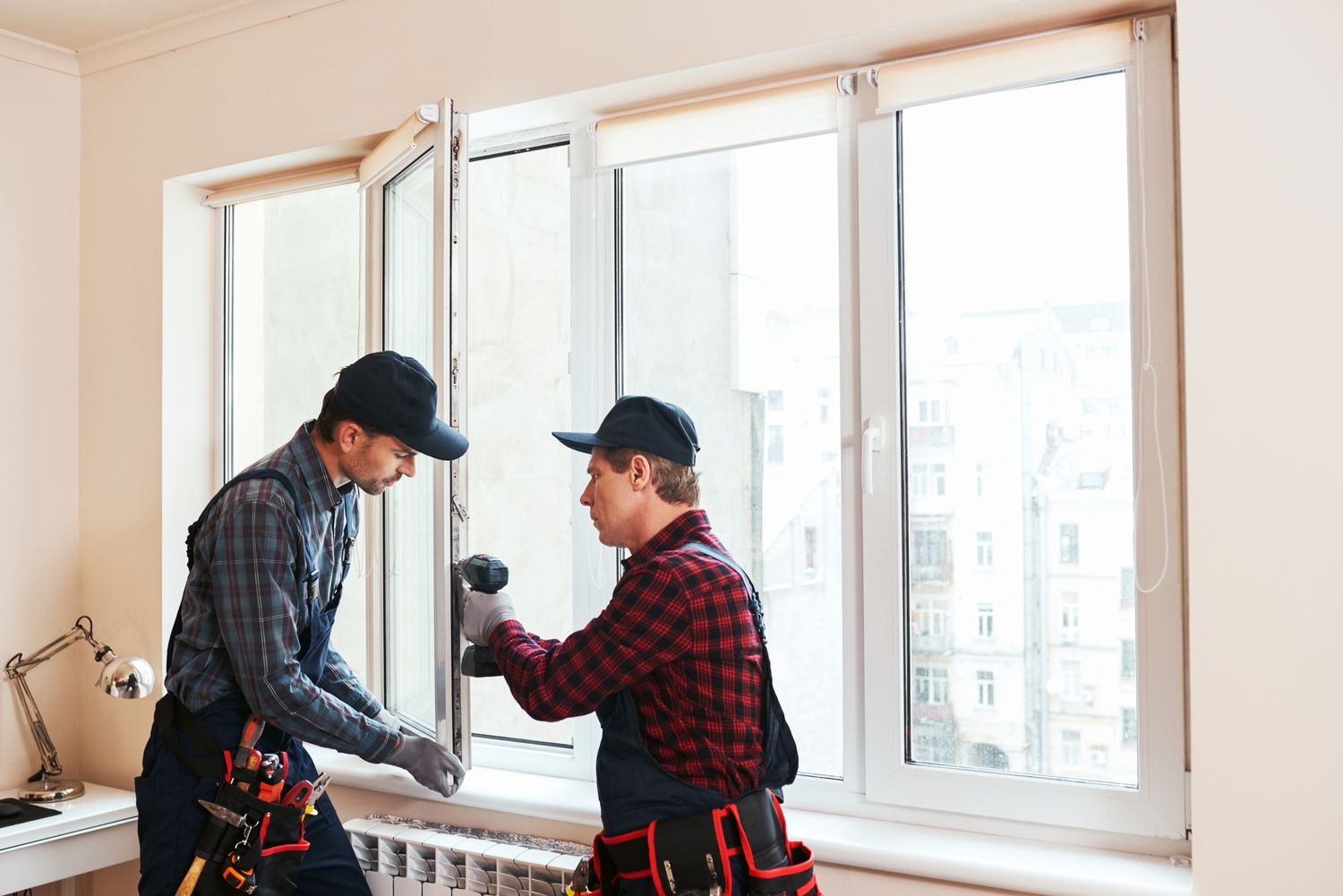 Repairing a foggy double-pane window in Dallas for better insulation